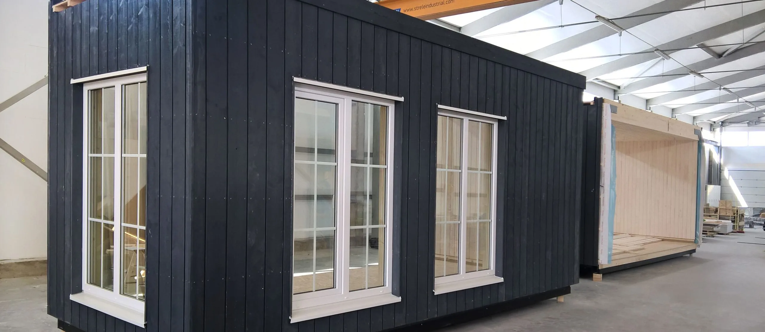 Modernūs moduliniai namai