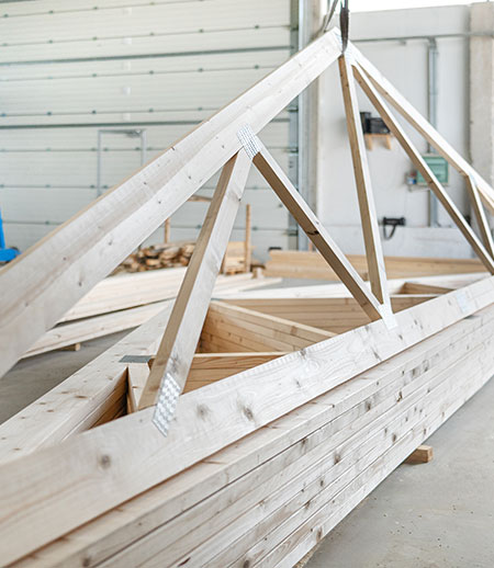 Medinės santvarinės stogų konstrukcijos