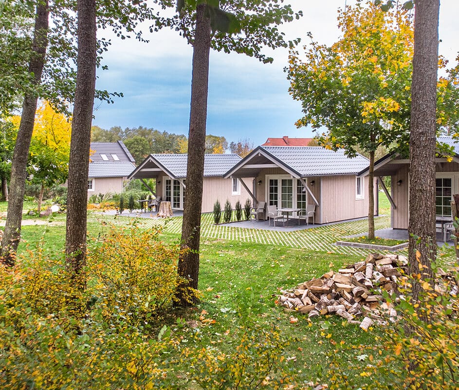 Mediniai sodo nameliai ir vasarnamiai